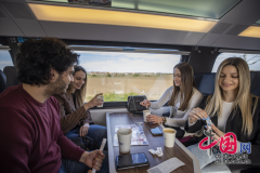 匈塞铁毗连塞尔维亚首都贝尔格莱德和匈牙利